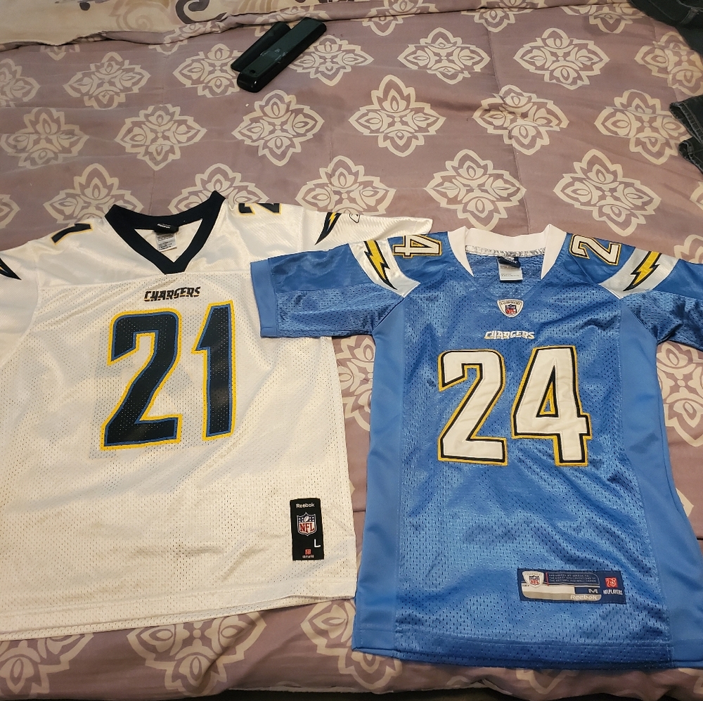2 reebok women's charger jerseys